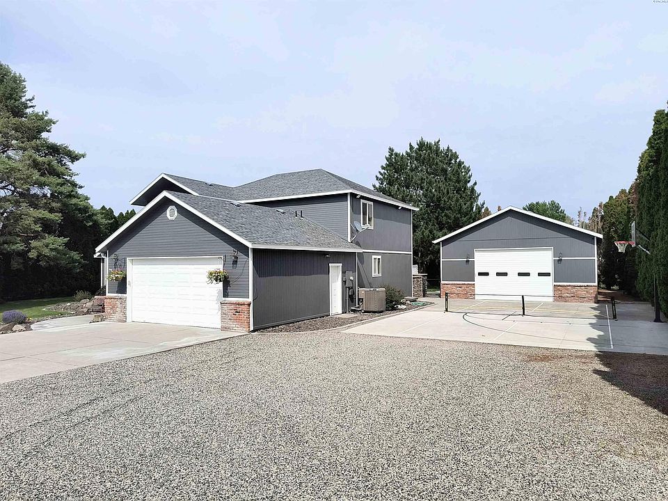 2nd image of 1201 S Sunnyvale Dr