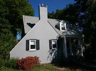 123 Weld St, West Roxbury, MA 02132