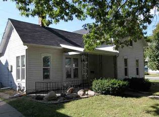 603 Tremont St, Cedar Falls, IA 50613