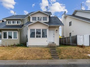 218 E Falmere Way NE, Calgary, AB T3J2X9