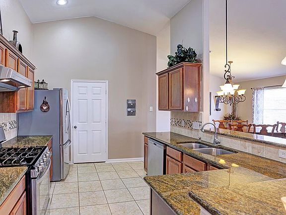 4th image of 3207 Painted Meadow Cir