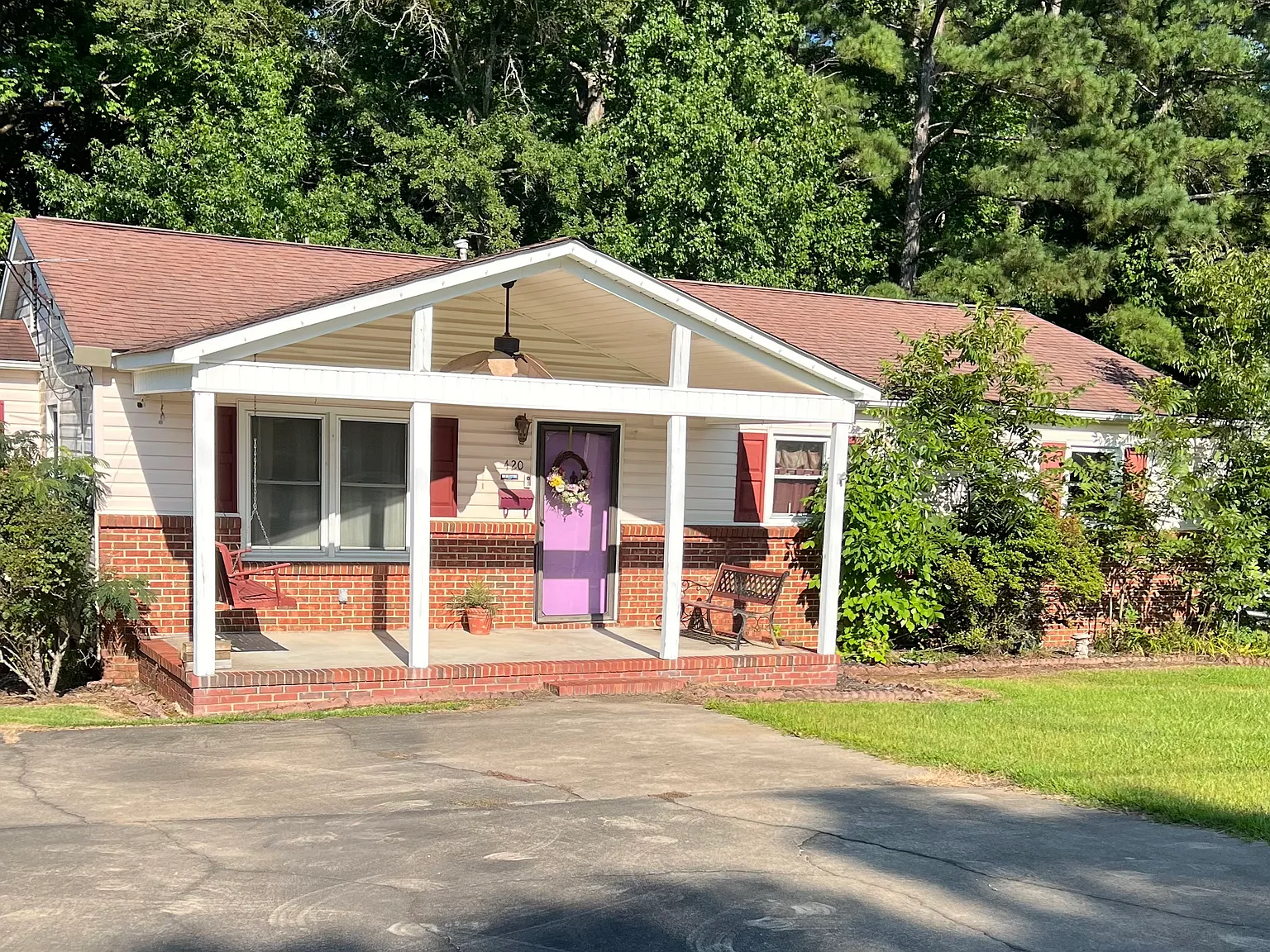 3 bed, 1.5 bath, 1454 sqft, $1,700 — Photo 3