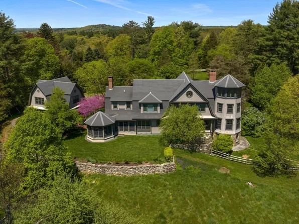 49 Willard Cmn, Concord, MA 01742