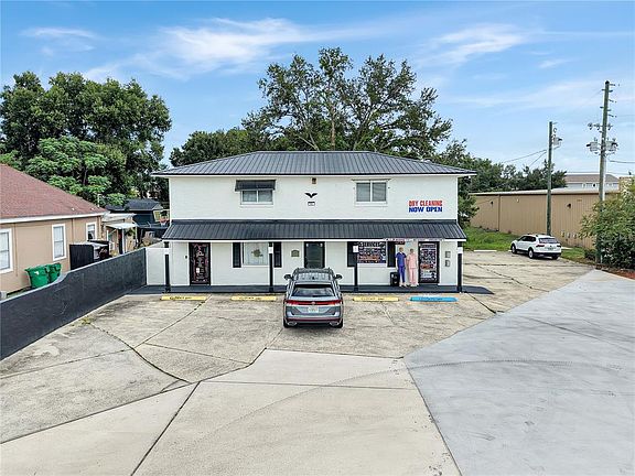 2nd image of 608 Dundee Rd #3