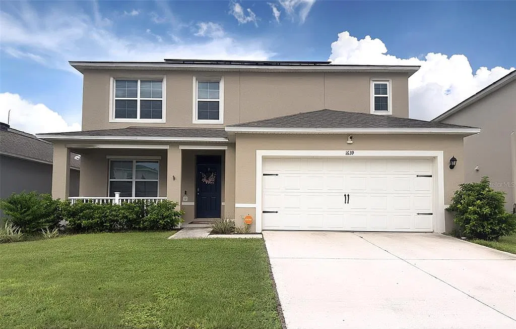 5 bed, 3.5 bath, 2841 sqft, $3,600 — Photo 2