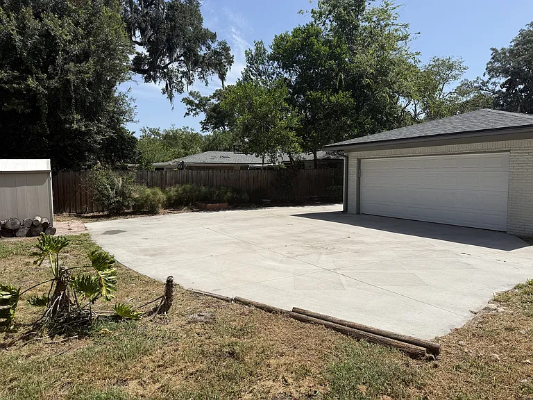 2374 Stafford Dr — Photo 54