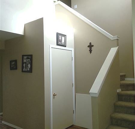 5th image of 907 S Dawes St