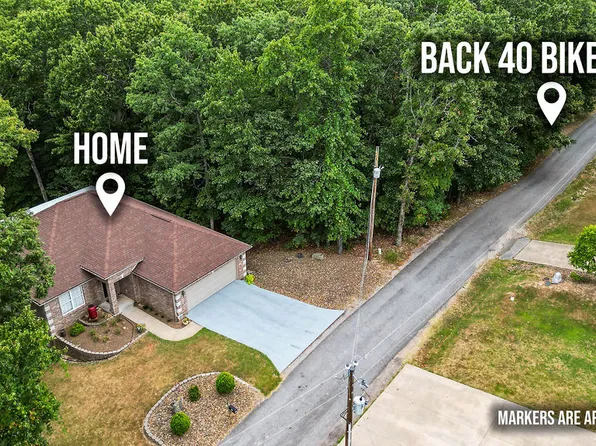 25 Merritt Cir, Bella Vista, AR 72714