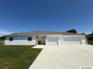 503 Boulder Ln, Saint Ansgar, IA 50472