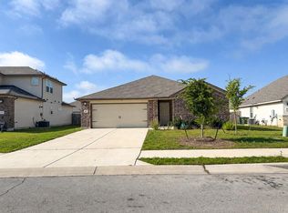 202 Autumn Leaf Rd, Hutto, TX 78634