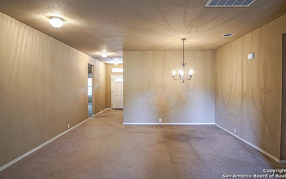4th image of 15723 Hastings Park