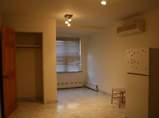 25-12 43rd St #1A, Astoria, NY 11103