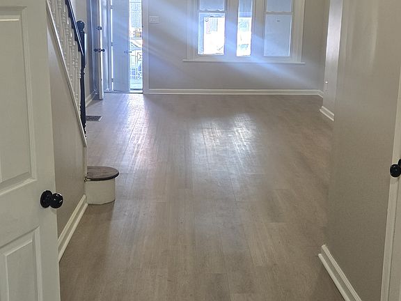 2nd image of 5544 W Jefferson St