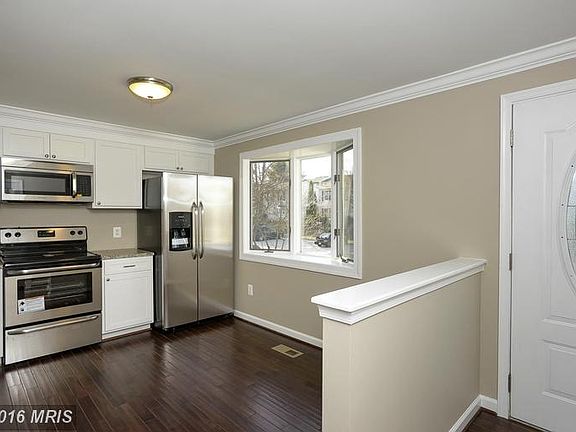 4th image of 37 Craftsman Ct