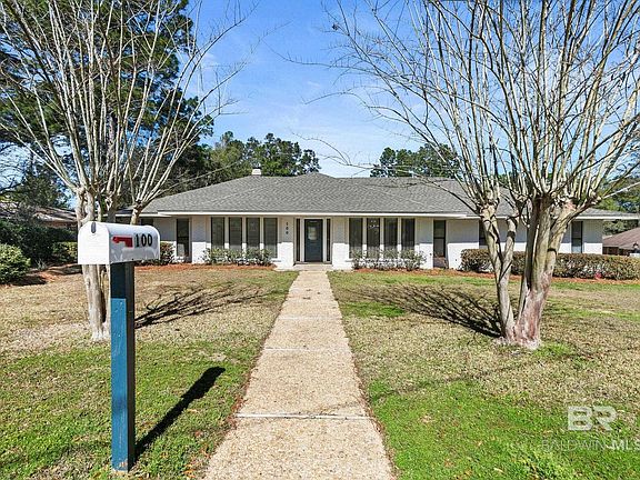 4th image of 100 Dewitt Cir