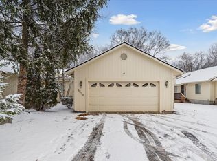 6558 Pontiac Lake Rd, Waterford, MI