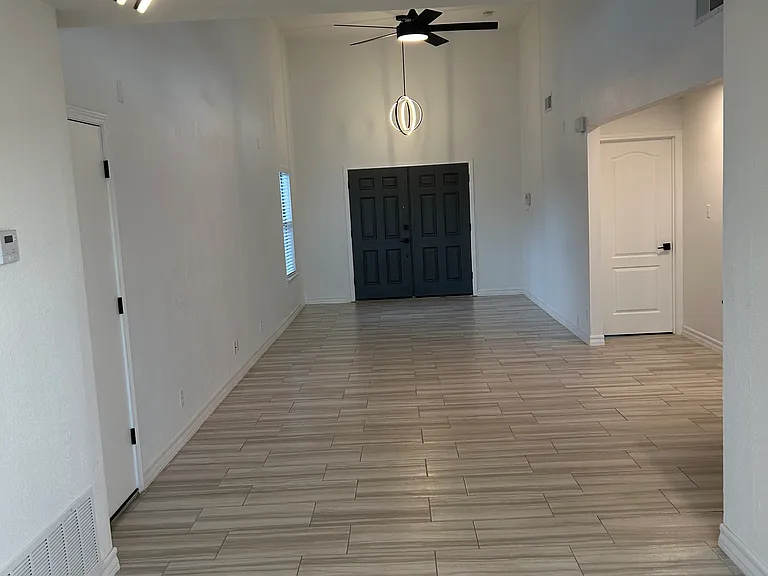 14213 Gil Reyes Dr — Photo 5
