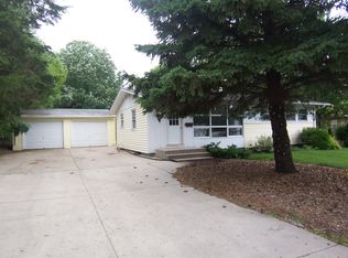 201 17th Ave, Brookings, SD 57006