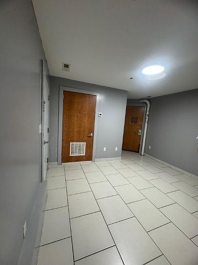 2nd image of 72 Coleman St #1