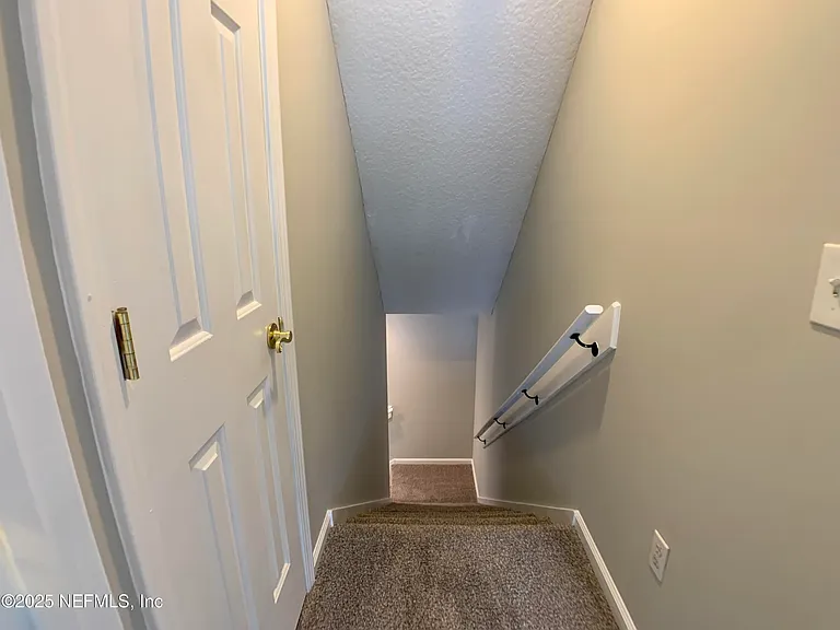 1213 Harbour Town Dr — Photo 32