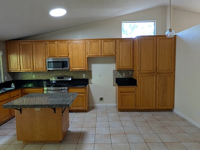 4717 Durham Ct — Photo 6