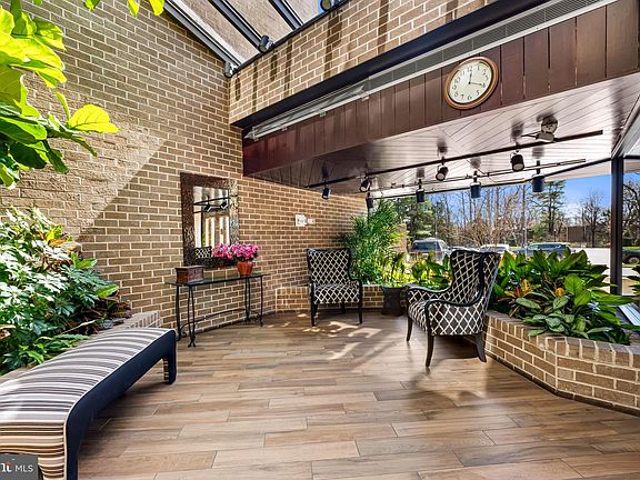 5th image of 4 Candlemaker Ct APT 306