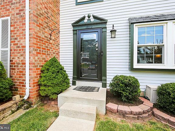 2nd image of 18012 Queen Elizabeth Dr