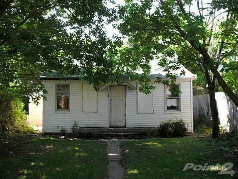 2nd image of 15632 Fairmount Dr