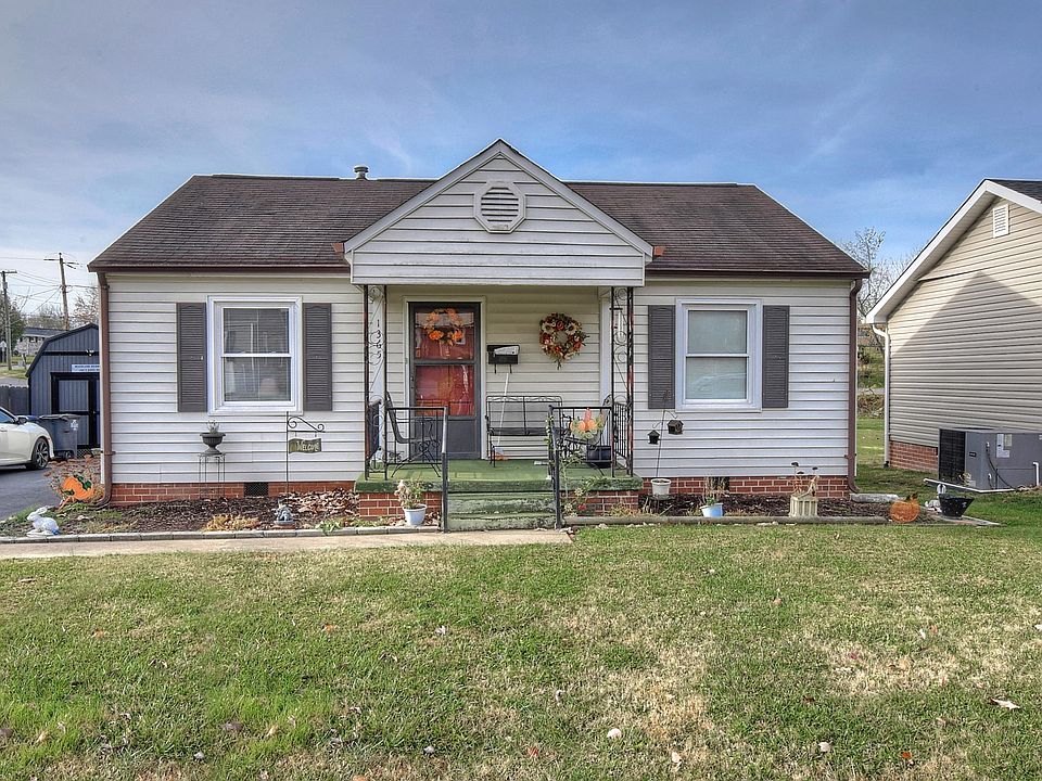 1st image of 1365 Garden Dr