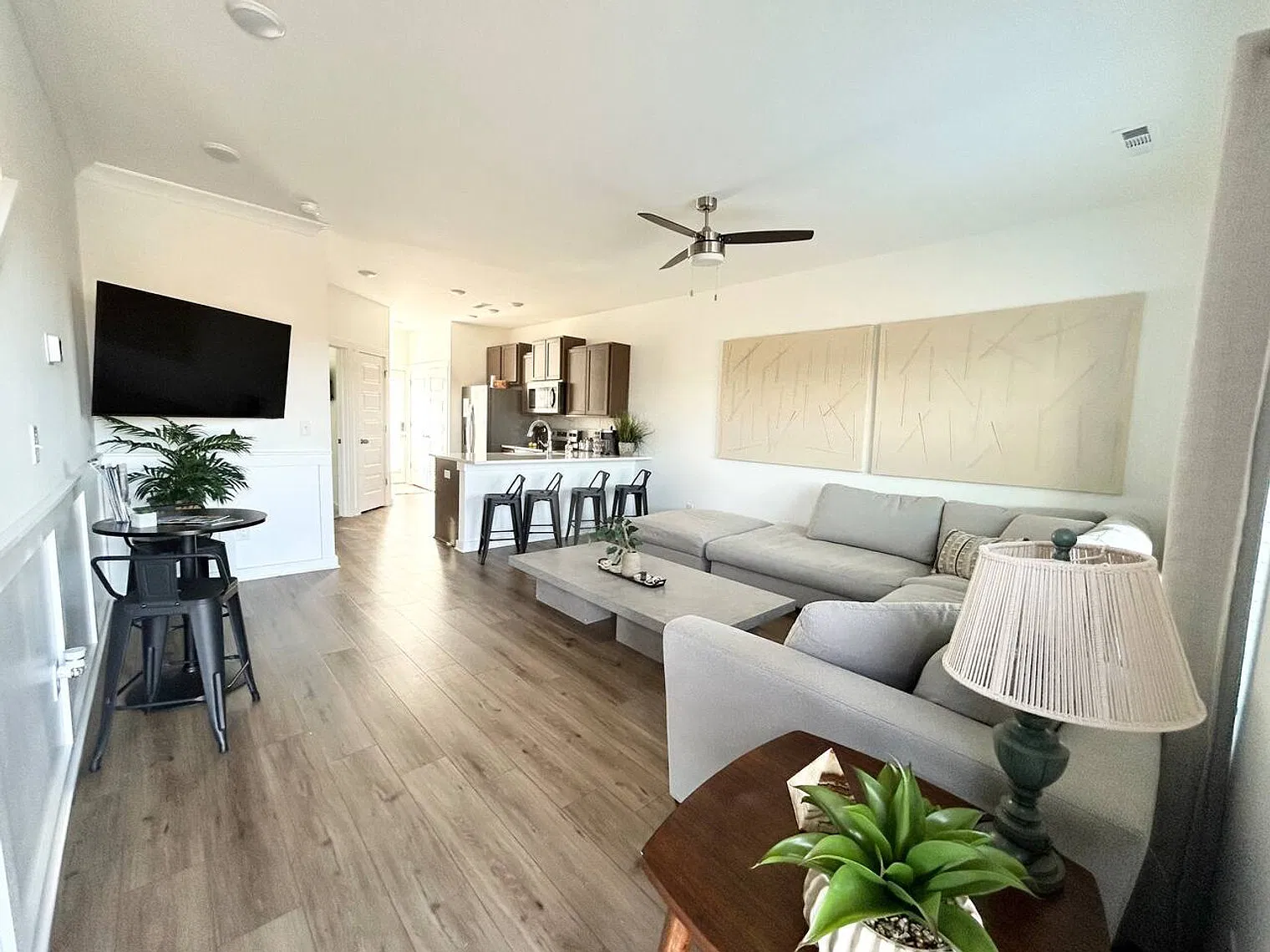 3 bed, 3.0 bath, $3,373 — Photo 2