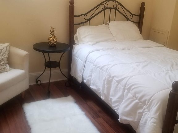 3rd image of 576 Fairmount St #2