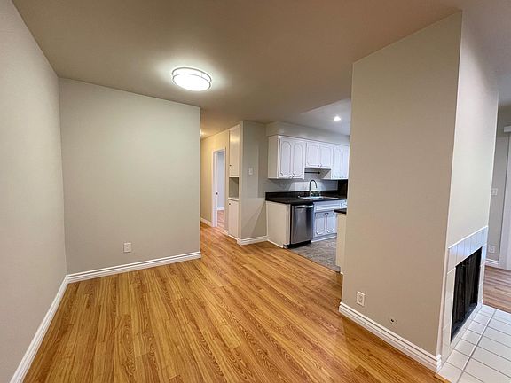 4th image of 1835 Camden Ave APT 208