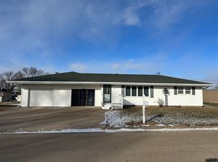 402 W South St, Preston, IA