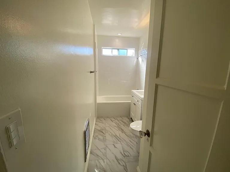 1309 S Roxbury Dr #1311-1/2 — Photo 20