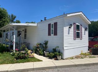 9 Spring Lake Ct, Delaware, OH 43015