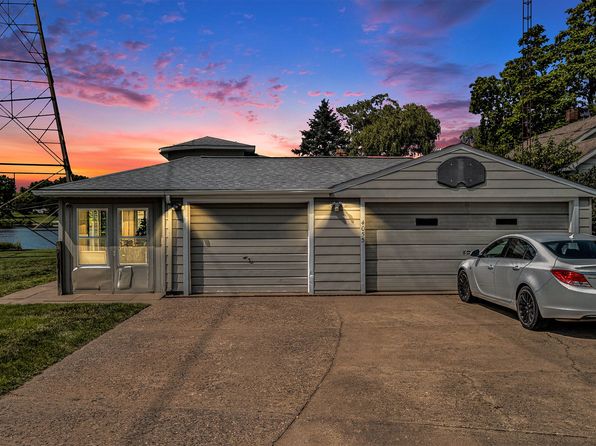4055 Mitchell Dr, Flint, MI 48506