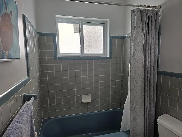1528 NE 32nd St #1 — Photo 11