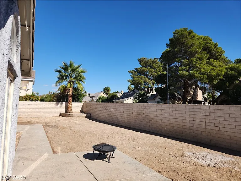 6556 Bradford Ln — Photo 34