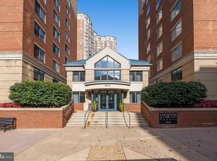 3835 9th St #1002W, Arlington, VA 22203
