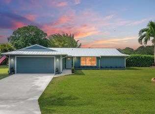 5620 SE Paramount Dr, Stuart, FL 34997
