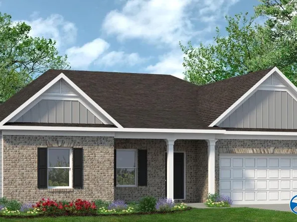 13681 Hill Place Ln, Athens, AL 35611