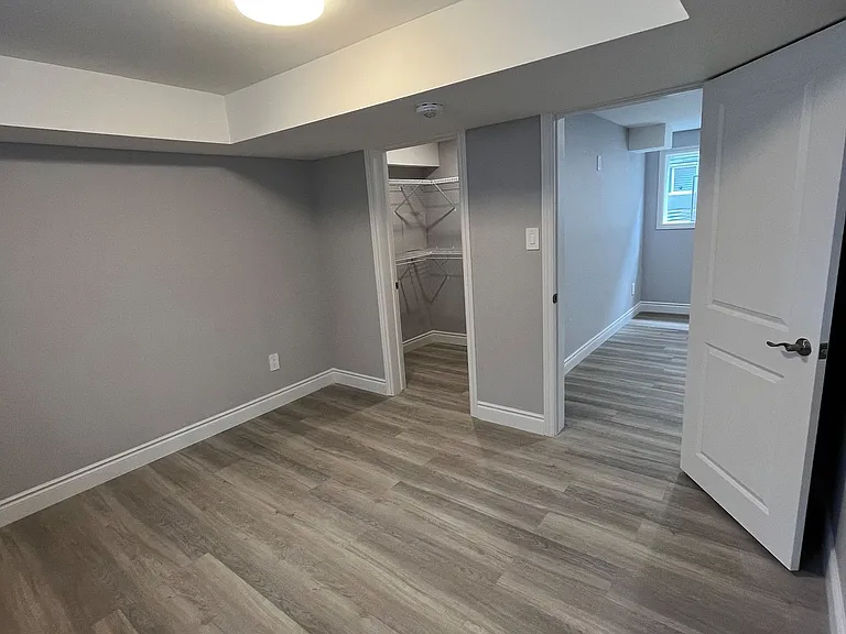 1573 Horseshoe Cres #LOWER — Photo 7