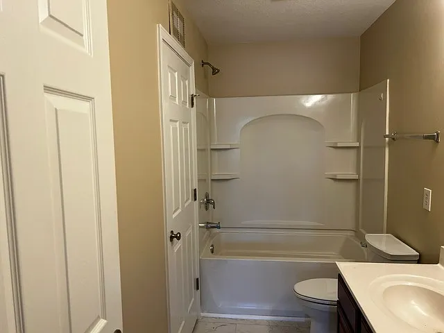 2540 Halle Ann Cir — Photo 6