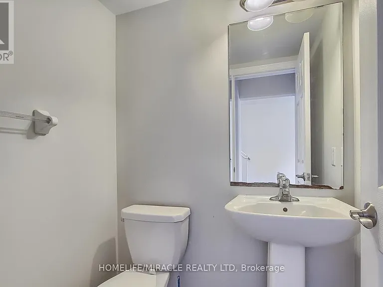 70 Knotty Pine Ave — Photo 19