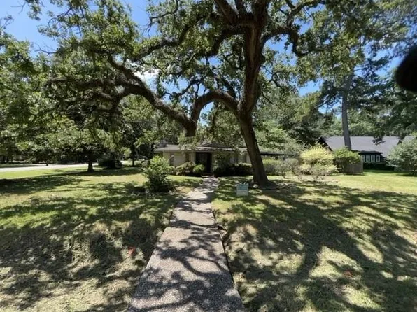 19203 Lockridge Dr, Spring, TX 77373