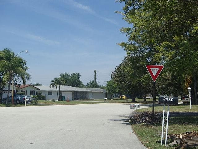 2nd image of 446 Westree Ln