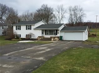 2140 Penfield Rd, Penfield, NY 14526