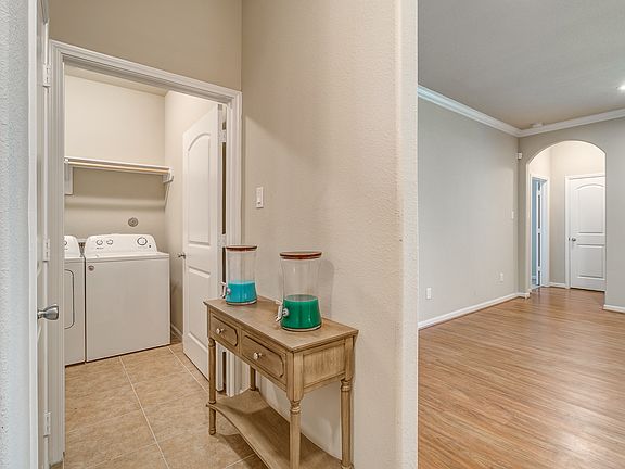 5th image of 3732 Kilkenny Dr