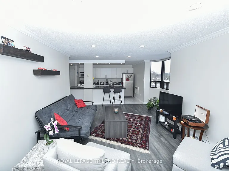 75 Huxley St #605 — Photo 17