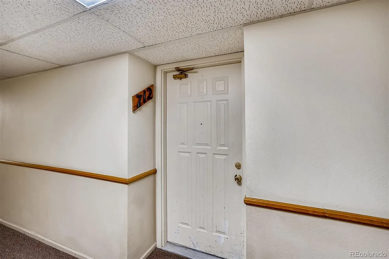 14740 E Kentucky Dr — Photo 2